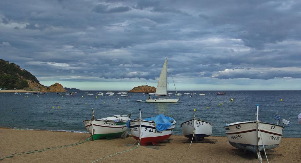 Lets Holidays Tossa De Mar Beach Apartment 외부 사진