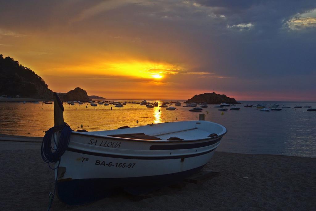 Lets Holidays Tossa De Mar Beach Apartment 외부 사진